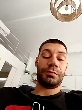 Snapshot of litleboy92 chatting on 10/30/25, 11:55 litleboy92 online show from 10/30/25, 11:55