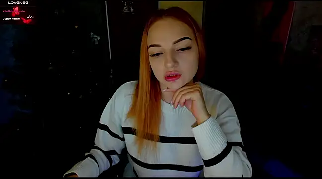 Snapshot of Stella__Cox chatting on 12/22/24, 06:39 Stella Cox online show from 12/22/24, 06:39