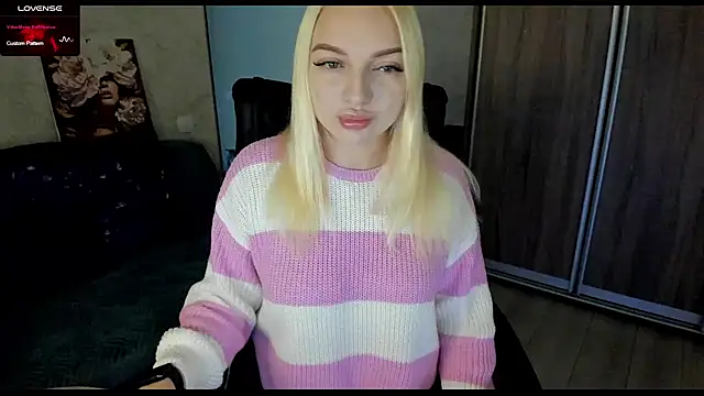 Stella  Cox online show from 11/14/25, 06:23