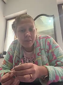 Snapshot of andreinitahg chatting on 01/17/25, 11:17 andreinitahg online show from 01/17/25, 11:17