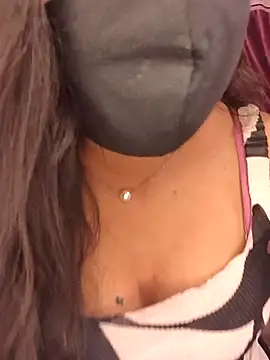 Snapshot of Tanvi-patil chatting on 09/29/25, 04:23 Tanvi-patil online show from 09/29/25, 04:23