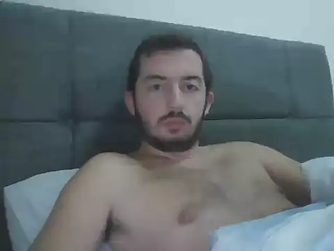 Snapshot of laynufff chatting on 11/04/25, 06:56 laynufff online show from 11/04/25, 06:56