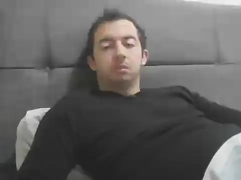 Snapshot of laynufff chatting on 11/09/25, 05:17 laynufff online show from 11/09/25, 05:17