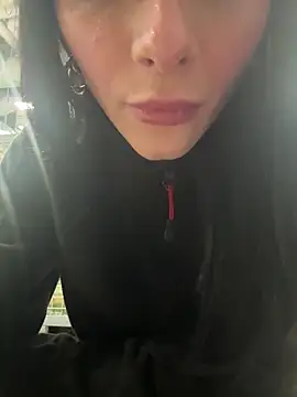 Snapshot of hrnxyygirl chatting on 01/10/25, 02:34 hrnxyygirl online show from 01/10/25, 02:34