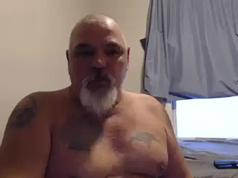 Newfiesausage1972 online show from 12/20/24, 09:28