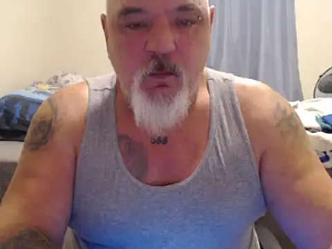Newfiesausage1972 online show from 01/10/25, 10:39