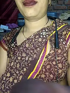 Snapshot of Simaran_bhabhi chatting on 01/17/25, 06:57 Simaran bhabhi online show from 01/17/25, 06:57