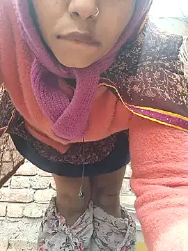 Snapshot of Simaran_bhabhi chatting on 01/27/25, 06:41 Simaran bhabhi online show from 01/27/25, 06:41