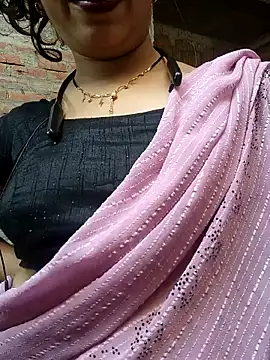 Snapshot of Simaran_bhabhi chatting on 02/02/25, 10:02 Simaran bhabhi online show from 02/02/25, 10:02