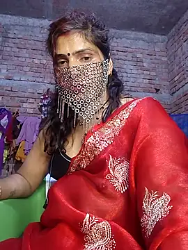 Snapshot of Simaran_bhabhi chatting on 02/17/25, 04:04 Simaran bhabhi online show from 02/17/25, 04:04