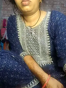 Snapshot of Simaran_bhabhi chatting on 02/28/25, 11:34 Simaran bhabhi online show from 02/28/25, 11:34