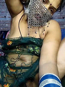 Snapshot of Simaran_bhabhi chatting on 03/12/25, 07:06 Simaran bhabhi online show from 03/12/25, 07:06