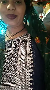 Snapshot of Simaran_bhabhi chatting on 03/18/25, 05:09 Simaran bhabhi online show from 03/18/25, 05:09
