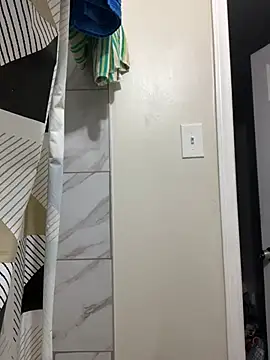 1BeautyN1Beast online show from 12/25/24, 03:08