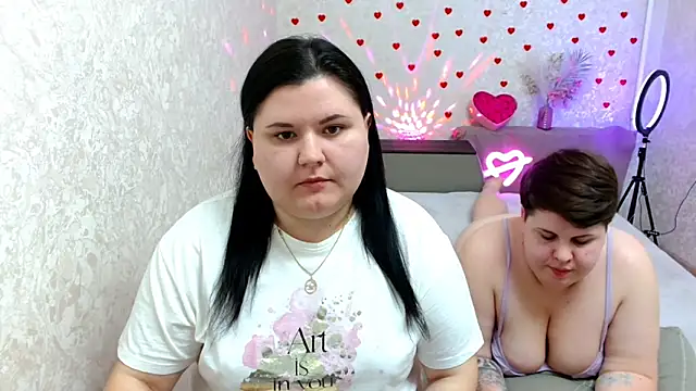 BeckyAndHellen online show from 02/24/25, 06:47