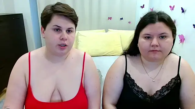 Snapshot of BeckyAndHellen chatting on 09/30/25, 02:00 BeckyAndHellen online show from 09/30/25, 02:00