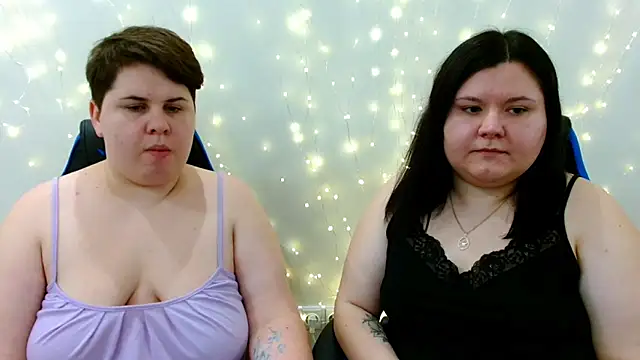 BeckyAndHellen online show from 12/18/25, 01:50