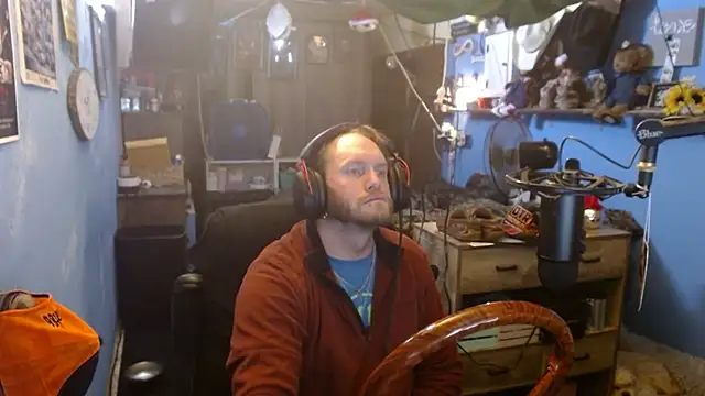 Snapshot of long_thinmint86 chatting on 02/25/25, 06:31 long thinmint86 online show from 02/25/25, 06:31