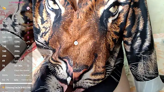 Snapshot of RoseStarr chatting on 10/11/25, 08:24 RoseStarr online show from 10/11/25, 08:24