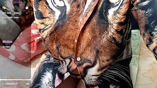 Snapshot of RoseStarr chatting on 10/17/25, 07:05 RoseStarr online show from 10/17/25, 07:05