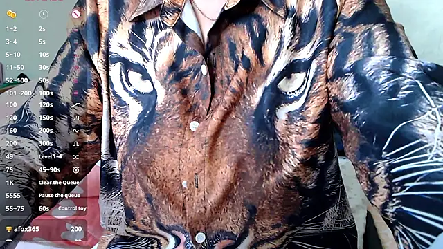 Snapshot of RoseStarr chatting on 10/23/25, 05:07 RoseStarr online show from 10/23/25, 05:07