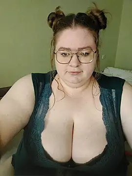 Chloe WS online show from 09/19/25, 04:58