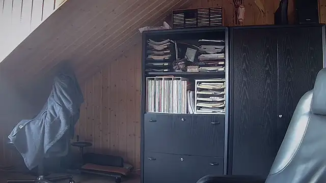 Snapshot of biggandybig chatting on 11/12/25, 10:04 biggandybig online show from 11/12/25, 10:04