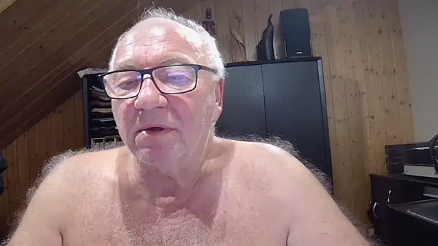 Snapshot of biggandybig chatting on 11/29/25, 12:46 biggandybig online show from 11/29/25, 12:46