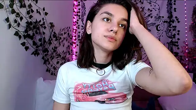 Snapshot of Celine_Dionn chatting on 03/12/25, 02:45 Celine Dionn online show from 03/12/25, 02:45