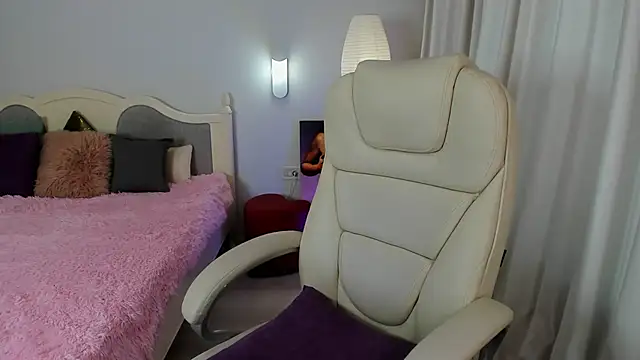 Eva Rosec online show from 01/18/25, 10:49