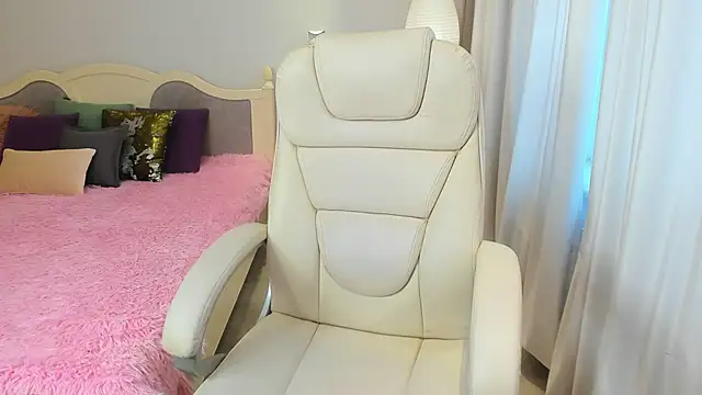 Eva Rosec online show from 02/21/25, 10:39