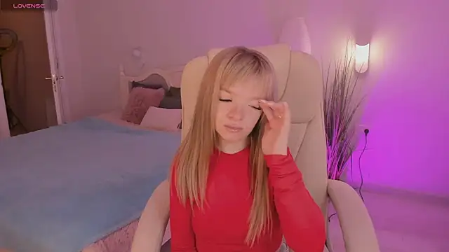 Eva Rosec online show from 09/19/25, 06:59