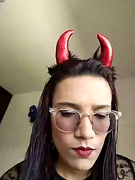 Yaumiko online show from 12/20/24, 03:21