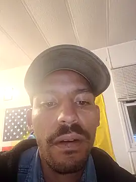 Ricardosuavee6 online show from 11/01/25, 03:41