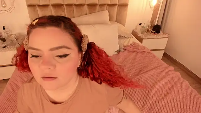 Twwiiggy online show from 02/03/25, 11:05