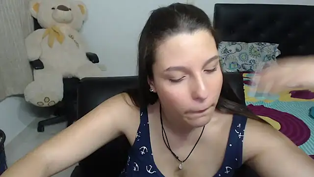 alexia 87 online show from 02/02/25, 02:06
