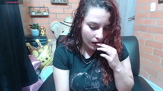 alexia 87 online show from 09/30/25, 12:04