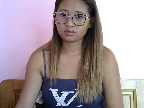 Snapshot of karen_sexy69 chatting on 09/22/25, 06:26 karen sexy69 online show from 09/22/25, 06:26