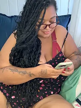 Snapshot of SweetLizzyBBW chatting on 06/12/26, 02:49 SweetLizzyBBW online show from 06/12/26, 02:49