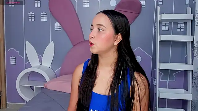 Alisson sweet18  online show from 03/04/25, 11:40