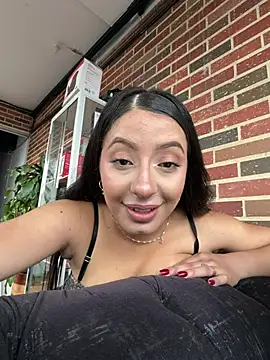 Venus velez  online show from 07/27/26, 12:56