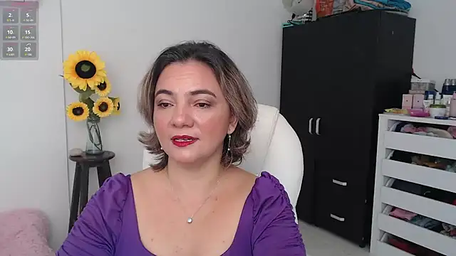 ana milf online show from 12/21/24, 12:27