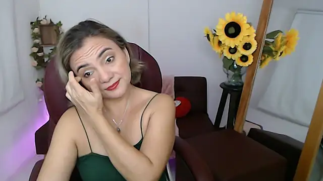 ana milf online show from 07/13/26, 12:41