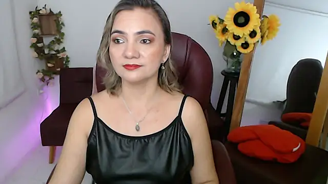 ana milf online show from 07/18/26, 01:48