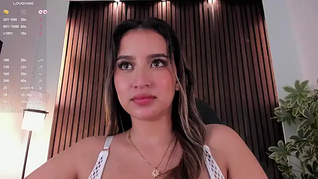 danii hill  online show from 01/29/25, 01:05