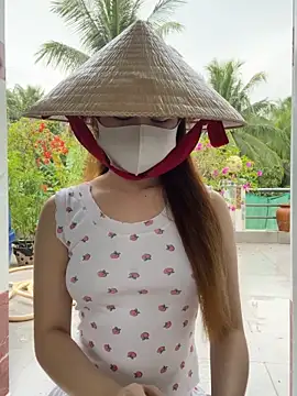 Snapshot of BabyThree_ chatting on 11/04/25, 09:19 BabyThree online show from 11/04/25, 09:19