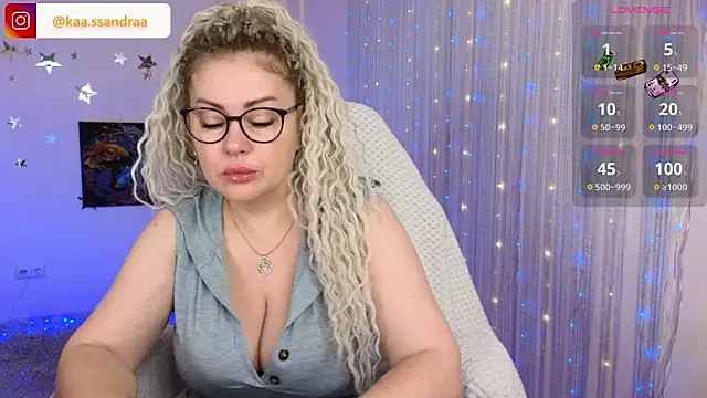 misskaassandraa online show from 12/21/24, 09:55