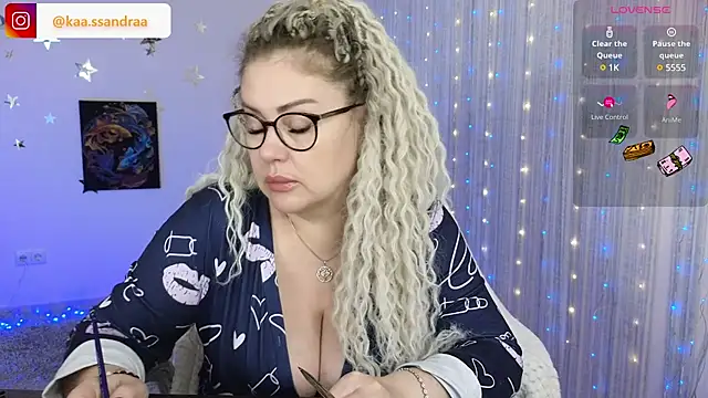 misskaassandraa online show from 12/22/24, 12:49