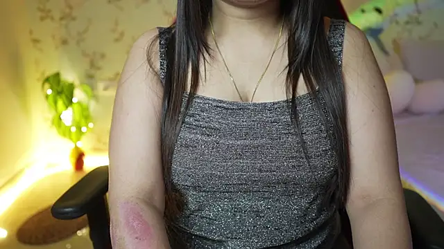 only aleesha online show from 12/02/24, 06:54