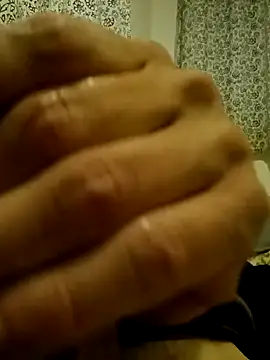 Snapshot of Hydrafu chatting on 10/08/25, 09:23 Hydrafu online show from 10/08/25, 09:23